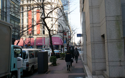 東京駅からの道順2